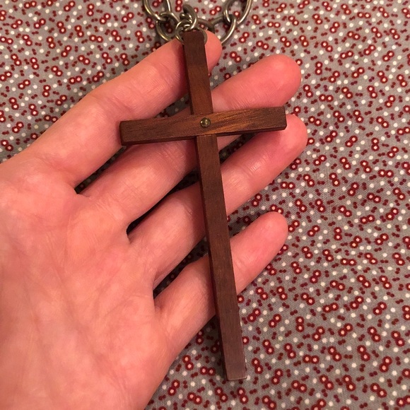 Vintage Large Brown Cross Pendant Necklace - Picture 4 of 11